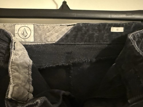 Volcom Men's Corduroy Shorts Grey Size 32 - Picture 5 of 9