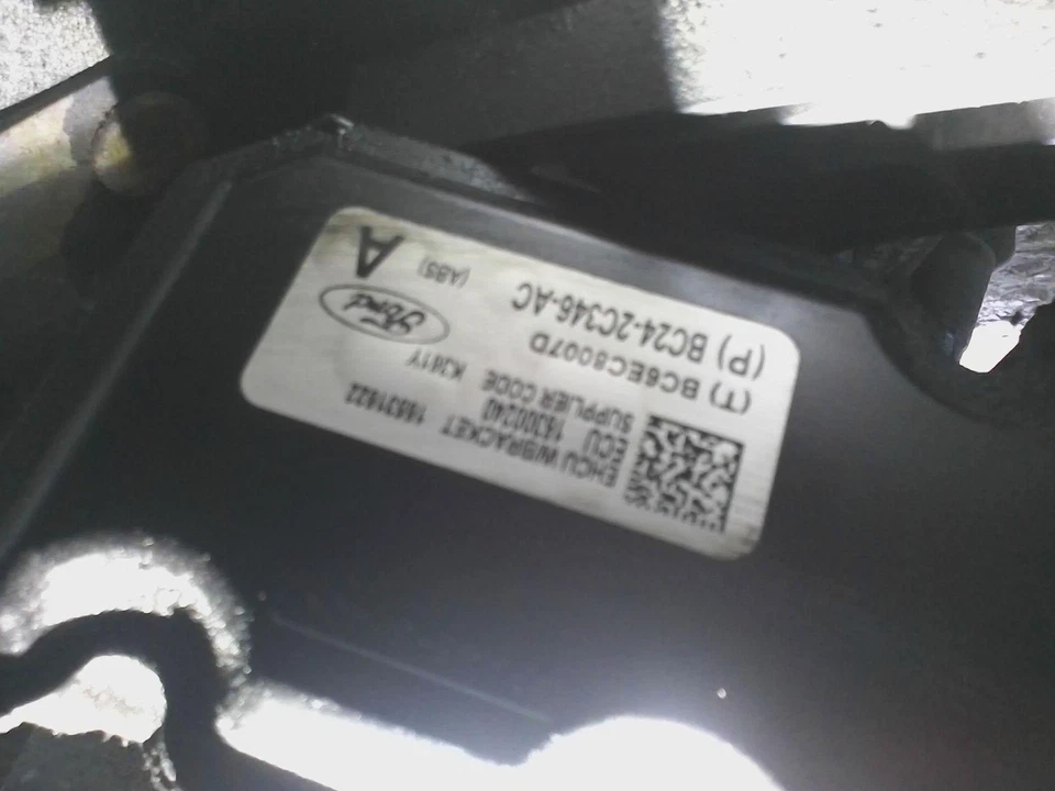 2010-2021 Ford Econoline Super Duty E250 E350 w/o Advance Trac 4 Wheel ABS OEM - Image 2 of 2