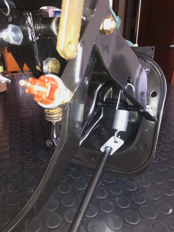 BMW E9 2500CS 3.0CSI E3 2500 3.0S BAVARIA E12 E23- JUEGO CAJA PEDALES Foto 4 de 4