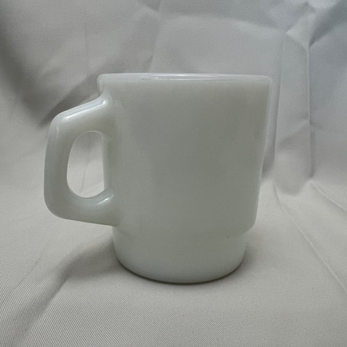 FIRE KING Tazza Vetro Latte Bianco Ancoraggio Gancio Manico a D Vintage - Foto 2 di 5