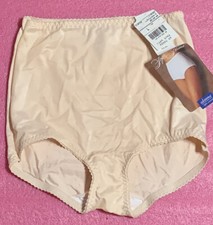 J C Penney Adonna Nylon Lycra Soft Skins Light Control Beige Brief Panties Large