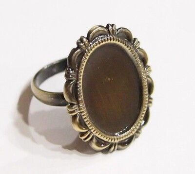 8 of 18x13mm Antique Gold Adjustable Closed Loop Scalloped Ring Settings