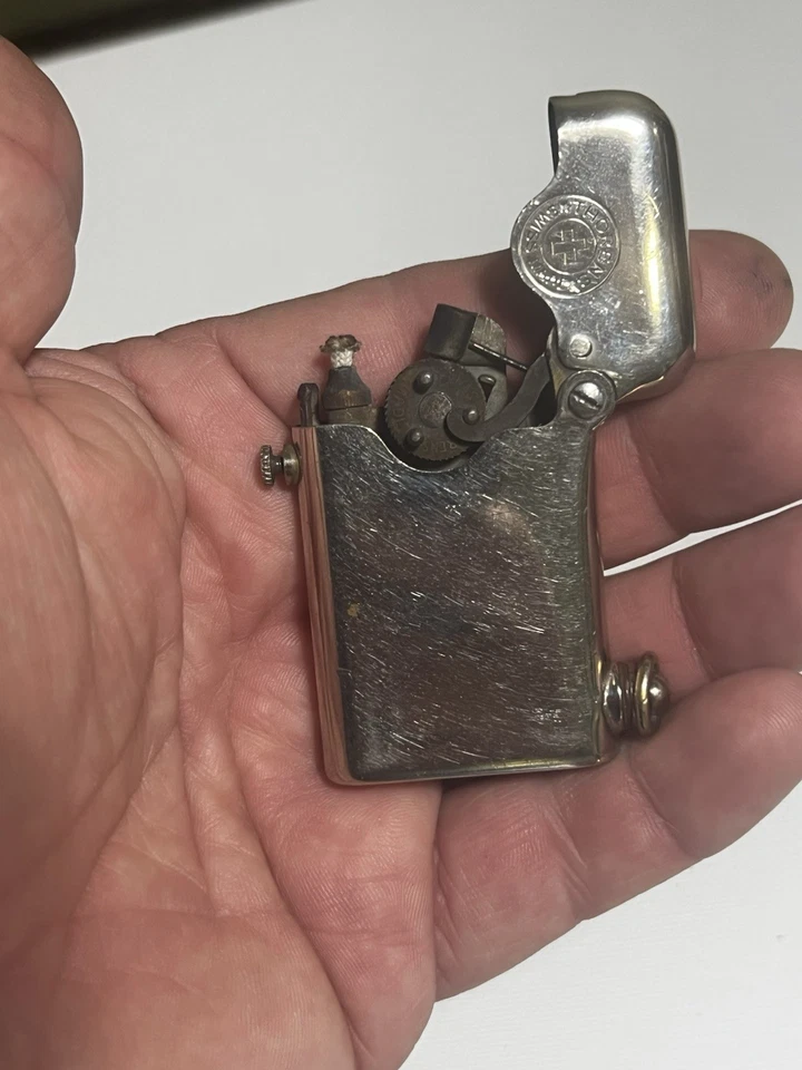 Encendedor Thorens vintage hecho en Suiza con patrón cromado de una sola garra Foto 4 de 4