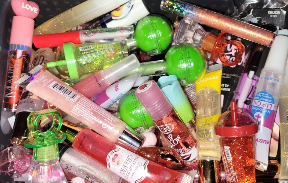 Ruby Kisses Broadway Vita-Lip gloss, Lipgloss bundles, Women lipgloss - Image 4 of 4