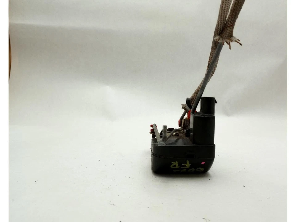 Actuador de cierre de cerradura de puerta delantera derecha para pasajero Jeep Cherokee XJ compatible con 1997-2001 Foto 4 de 4