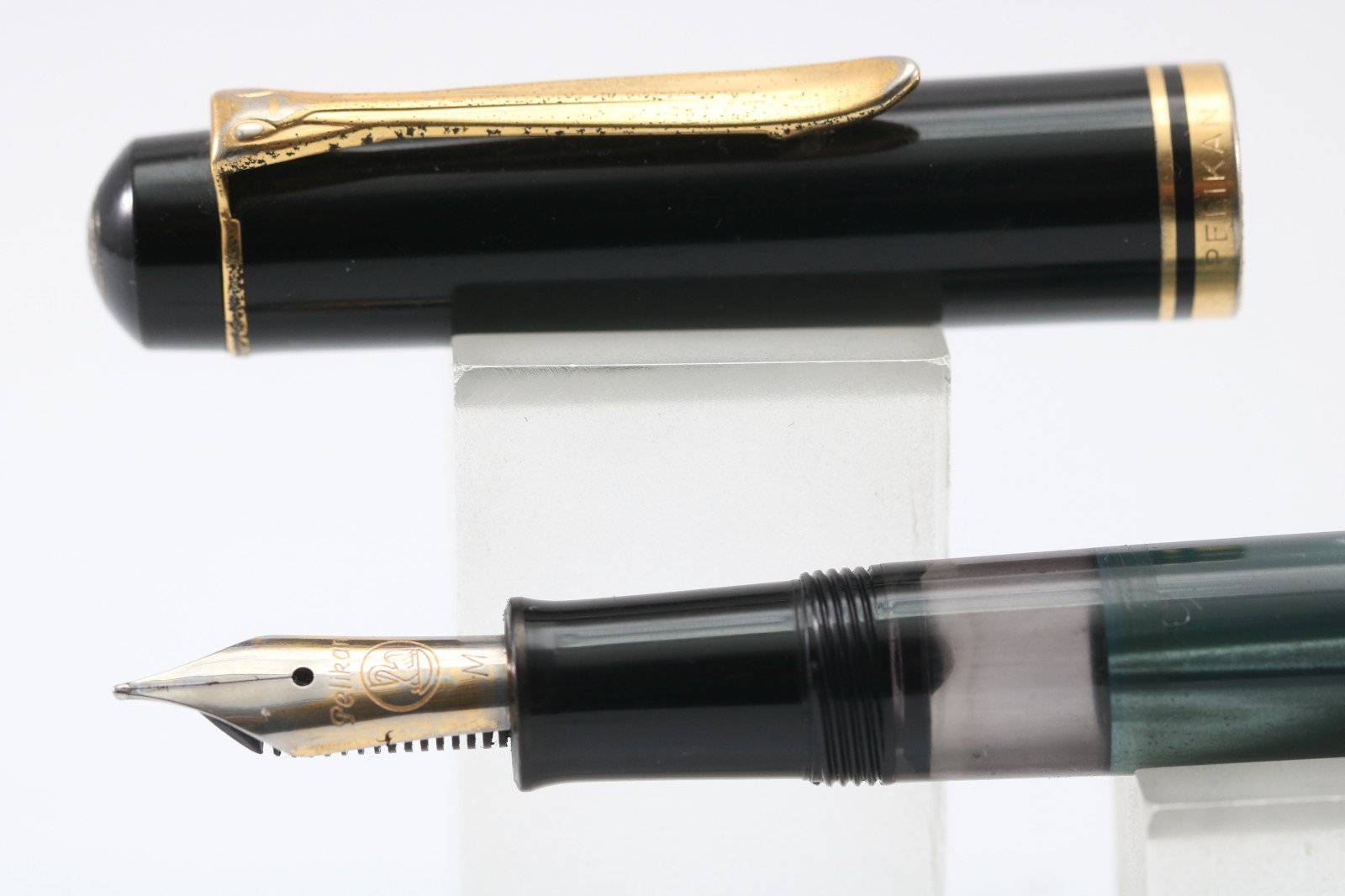 Vintage (c1988-97) Pelikan M200 (Old Style) Green Marbled Medium Fountain Pen