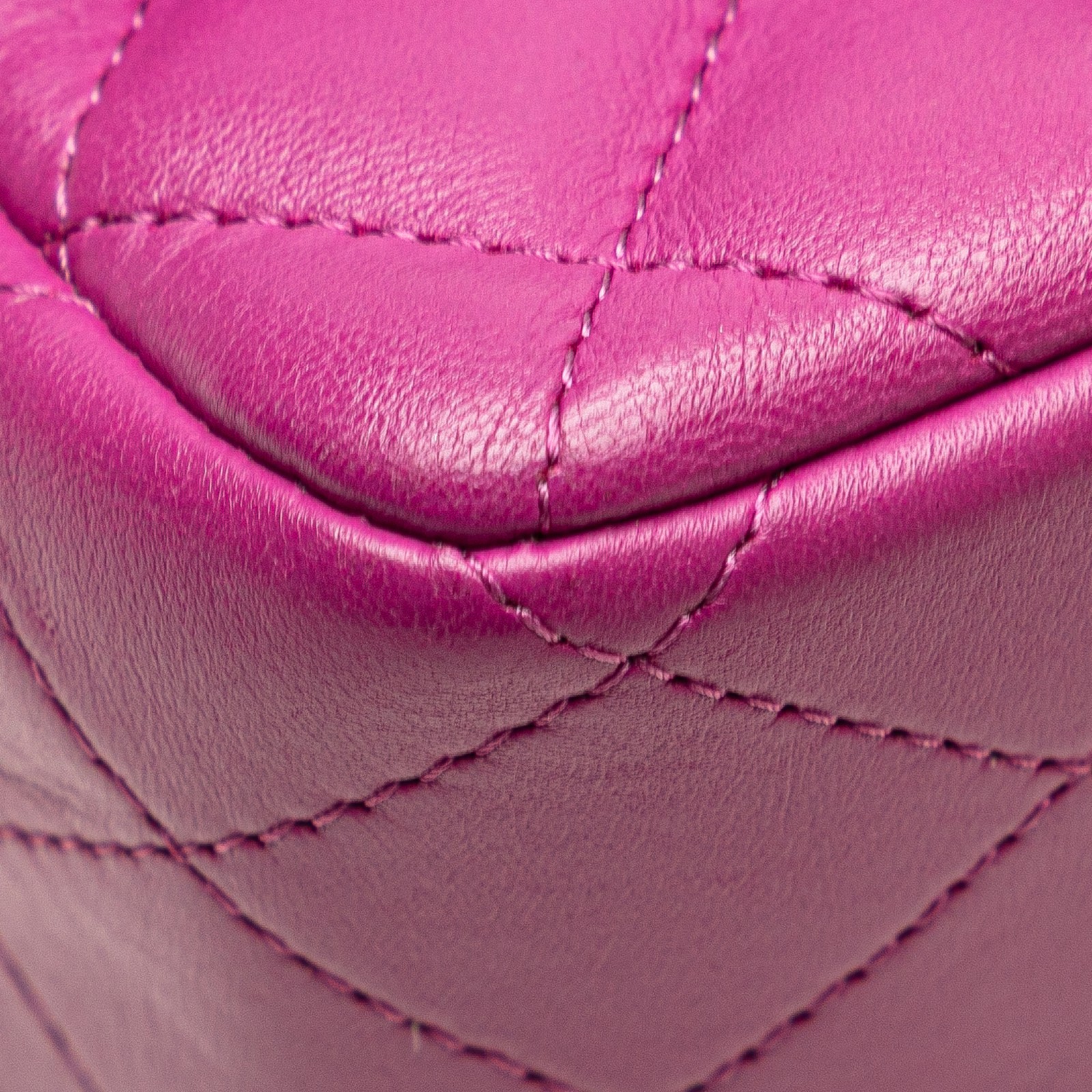 Authenticated Chanel Mini Square Classic Lambskin… - image 9