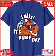 Camel Smile It's Hump Day Funny Camel Sunglasses Unisex T-Shirt