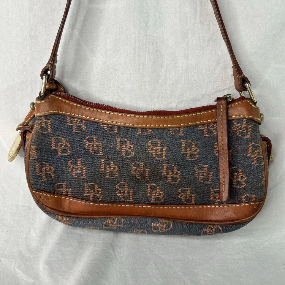 Bolso de hombro pequeño vintage Y2K Dooney and Bourke de mezclilla y cuero *LEER Foto 2 de 4