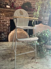 Vintage AMSCO Doll-E HiChair  Metal High Chair with Tray ~ 18”.  Light Green