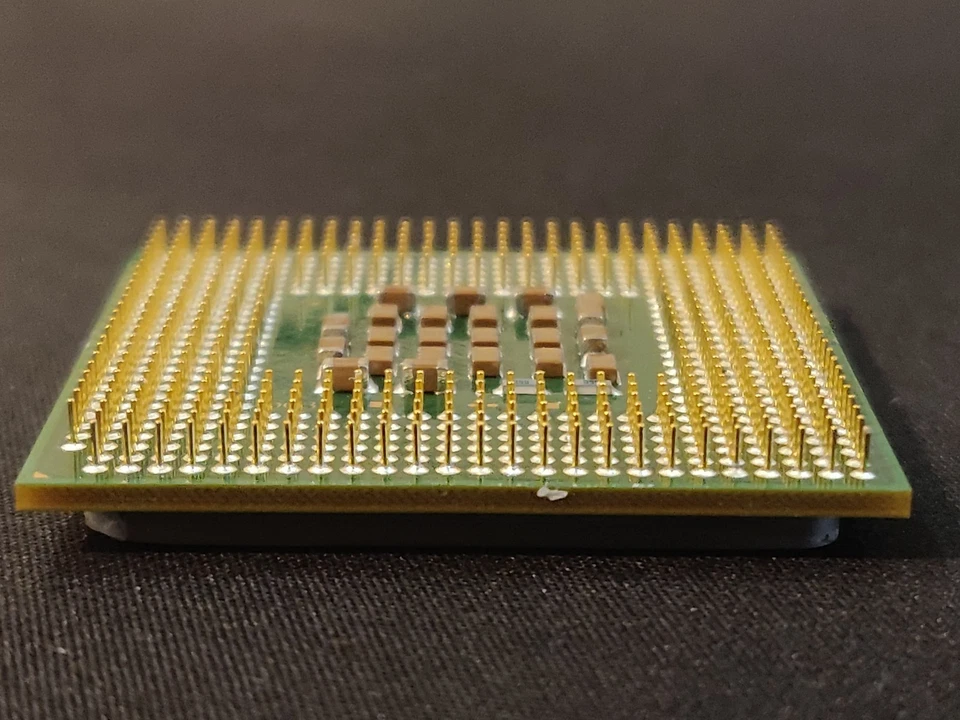 Intel Pentium 4 SL79L 3.00GHz 1MB 800MHz Socket 478 Processor - Prescott Core - Image 3 of 4