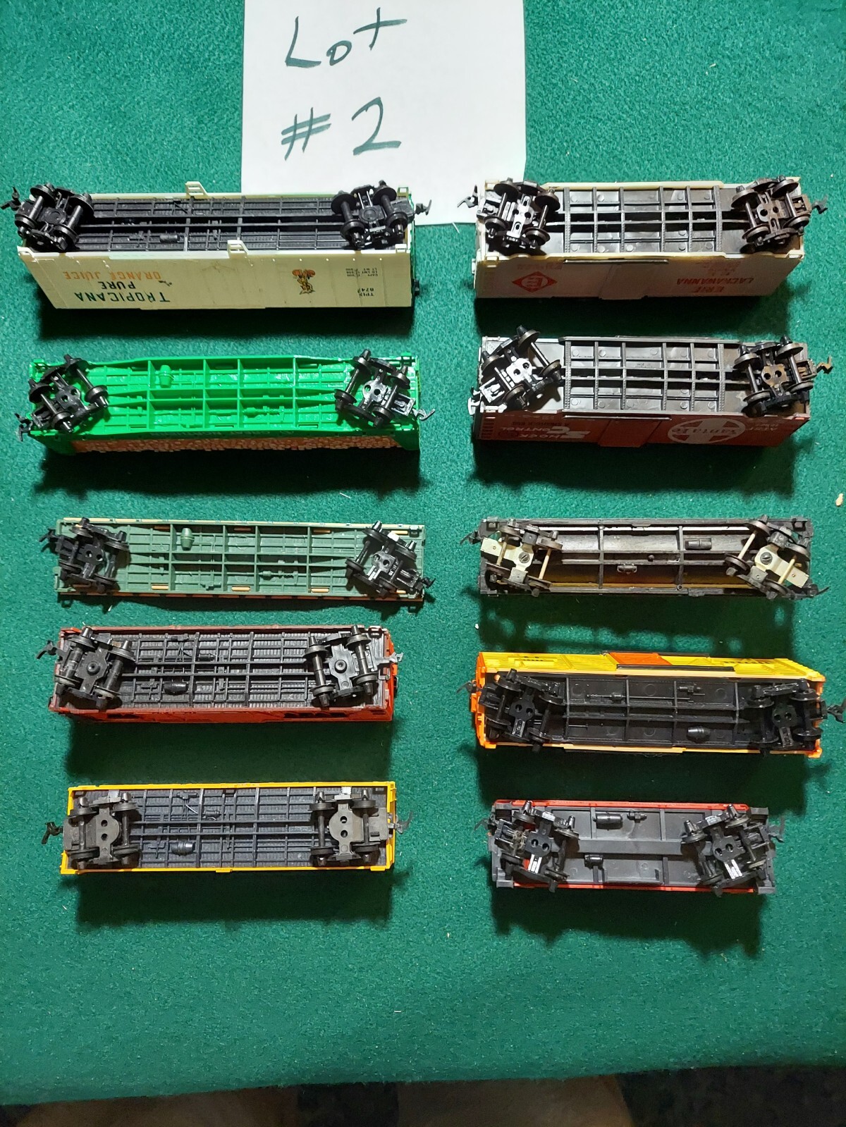 10 HO TRAIN CARS LOT 2 eBay