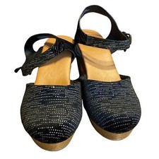 Universal Thread Co. Marcia Black and silver velvet ankle strap wedge heels