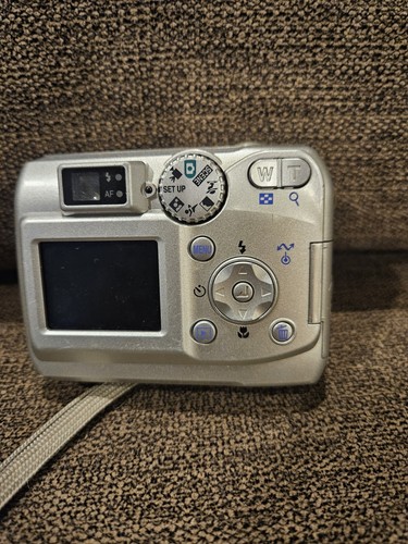 Nikon COOLPIX E3200 3.2MP 3X Zoom Nikkor Lens Digital Camera - PARTS ONLY - Picture 2 of 2