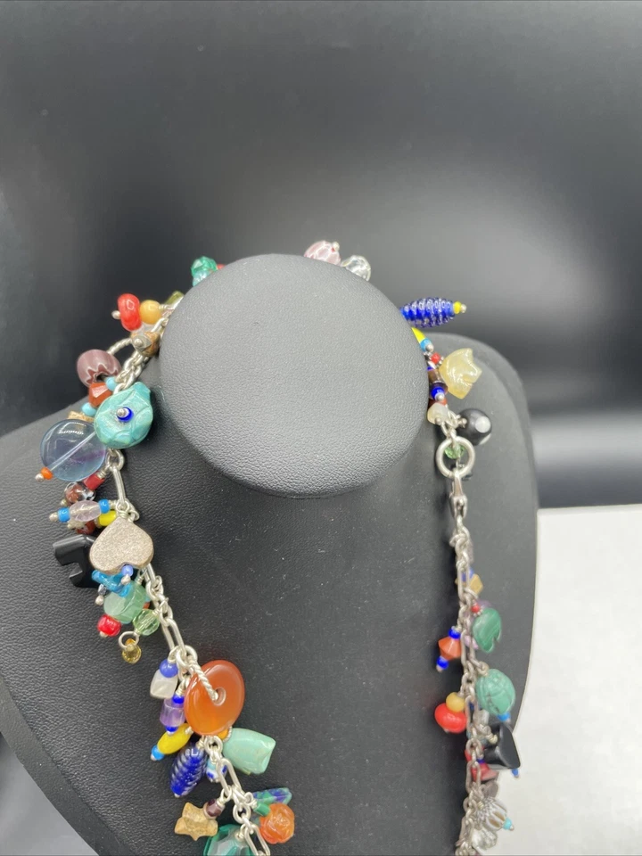 Collar y pulsera fetiche de plata de ley y varias piedras y vidrio soplado Foto 3 de 4
