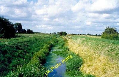 Foto 6x4 Der Auto-Deich bei Dunsby Fen, in der Nähe von Bourne, Lincolnshire Diese Insi c2000