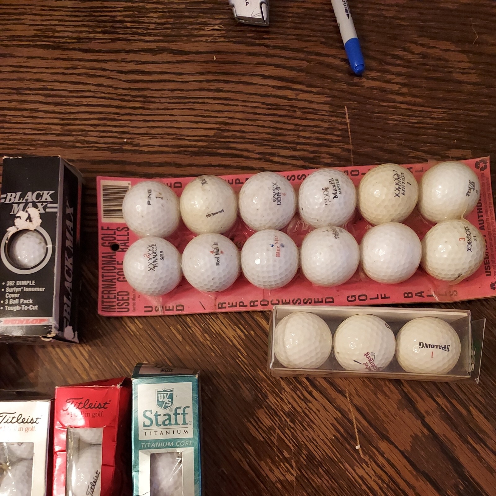 Assorted golf ball lot 36 balls look new Titleist ProV 1/Hvc 100