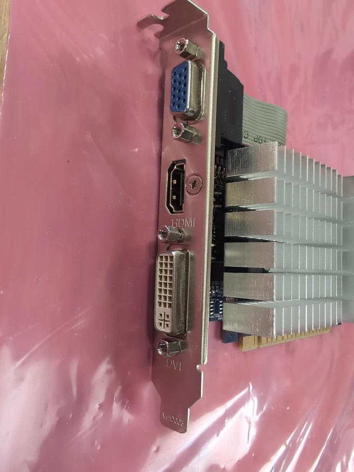 Gigabyte GV-N610SL-1GI GeForce 610 1GB GDDR3 PCI-E Graphics Card - Image 3 of 4