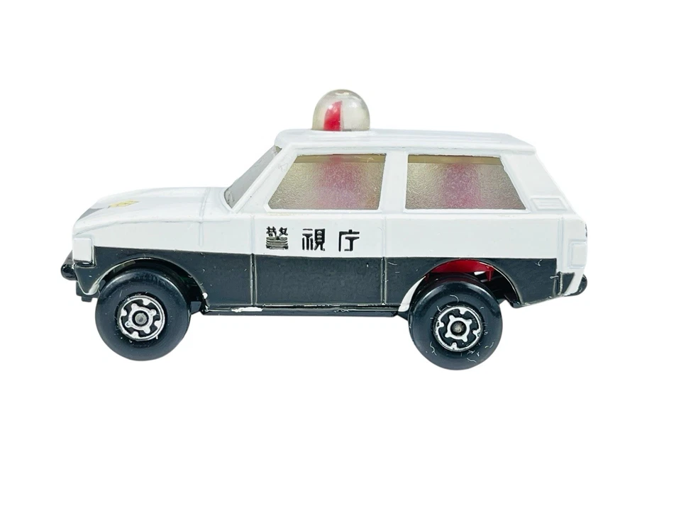 Matchbox Superfast Japan Issue MB8 Range Rover Police Car w/Yellow Window Box - Image 2 of 4