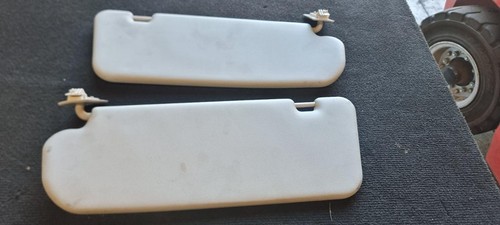 HOLDEN COMMODORE SUN VISOR VE, PAIR, LIGHT GREY, 08/06-05/13 06 07 08 09 10 11 1 - Picture 1 of 4