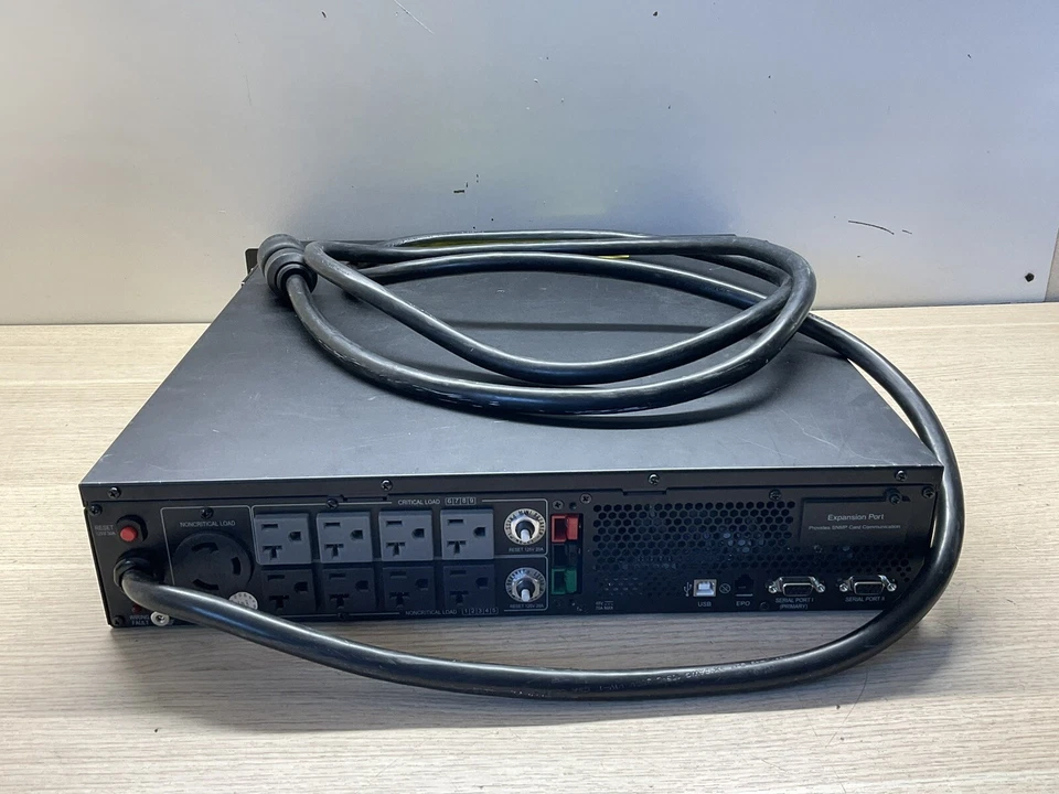 Fuente de alimentación UPS Cyber Power PR3000L-CDRT-XL2U/3000V Smart App Pure Sinewave Foto 2 de 4