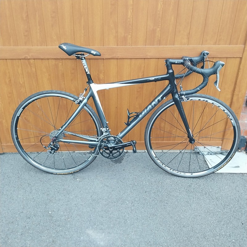 Giant TCR Advanced Pro 2 Full Carbon Road Bike Ultegra/105 equipped