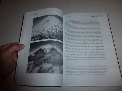 Volcanoes (A series of books in geology) Decker， Robert; Decker， Barbara Geology Ser.: Volcanoes by Barbara Decker and Robert Decker