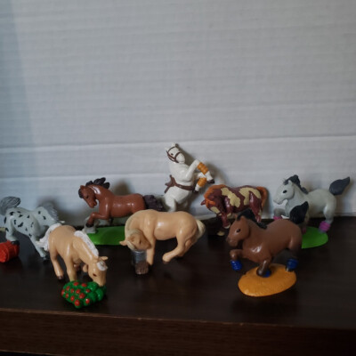 Pony In My Pocket Pony Collection One Hasbro 12 Horse Figures Vintage 1994