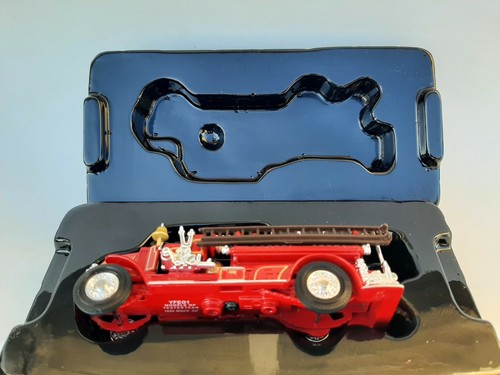 1/64 s scale matchbox (1/60 real scale) YFE01 1920 Mack AC fire truck - Picture 5 of 11