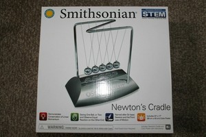 newton's cradle smithsonian