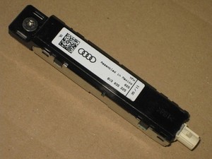 Audi A3 8V S3 3 Türer  Radio Antenne Antennenverstärker Steuergerät 8V3035225