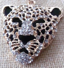NWT Crystal Key Chain Ring Fob Keyclip Goldtone Bling Leopard w Black Backing