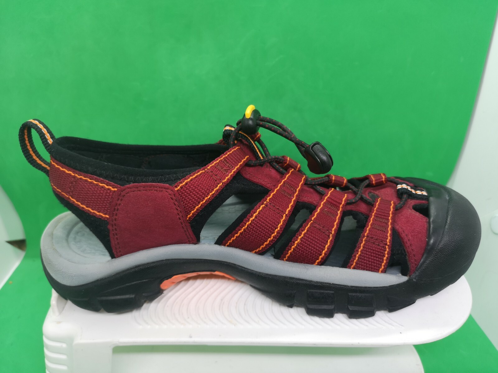 Keen scarpa donna Newport taglia 7 M rosso sandalo sportivo sportivo sportivo