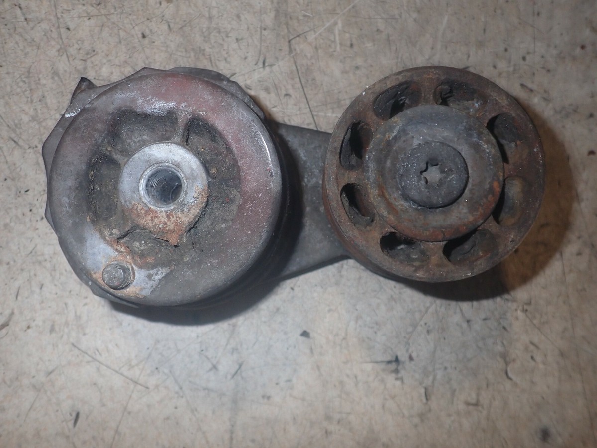 Cummins 8.3L Diesel Engine ISL ISC Belt Tensioner 3976835 4994314 