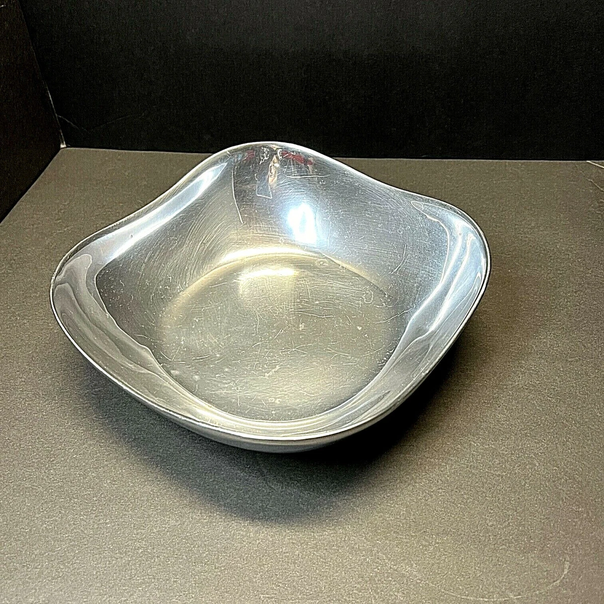 Wilton Armetale Square Metal Serving Bowl Vintage Mt. Joy PA 9.25 x 2.75