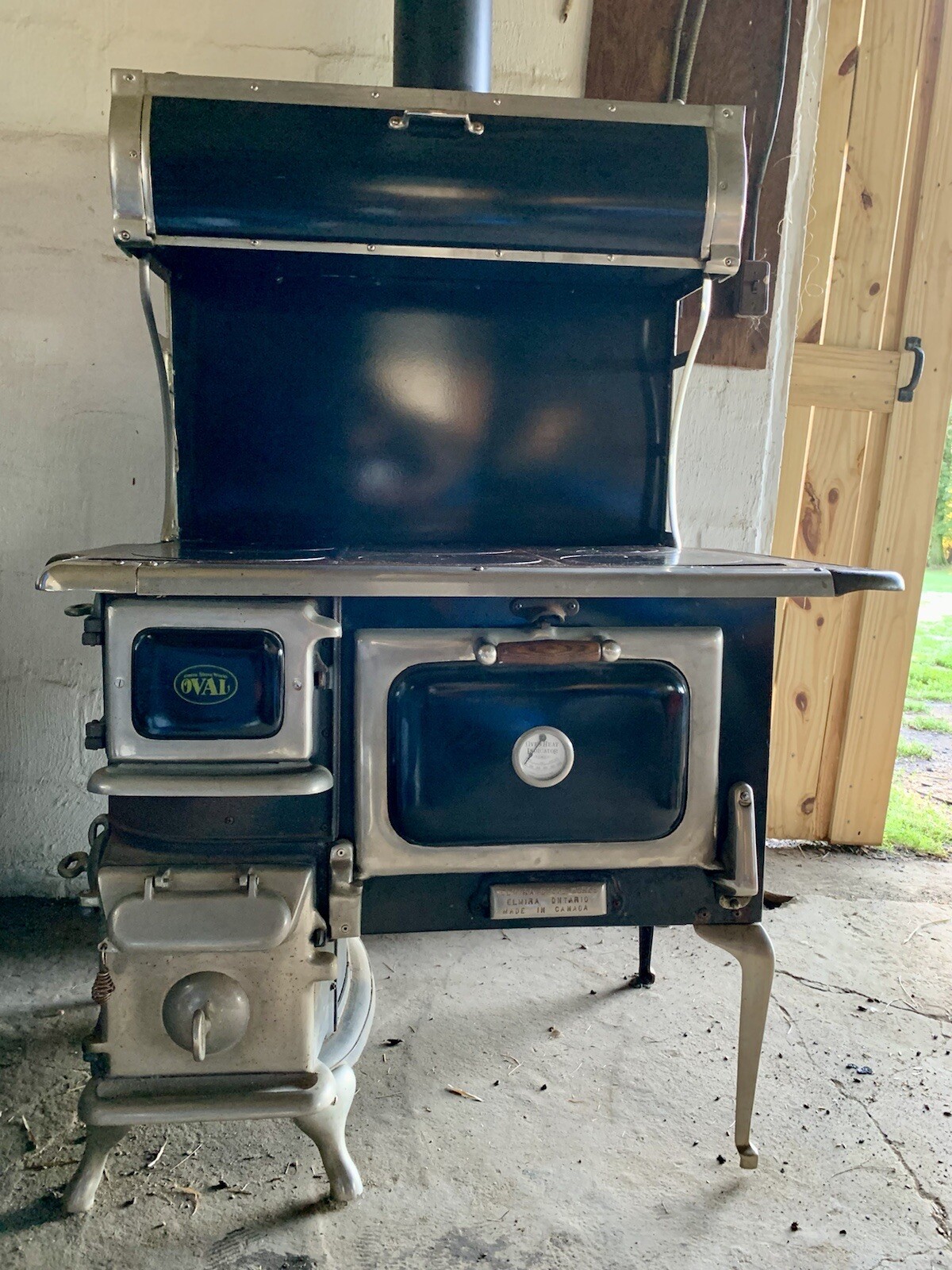 Elmira Oval wood cookstove | Inox Wind