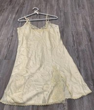 Gilligan O'Malley Women s Light Yellow Laced Silky Satin Slit Nightdress S