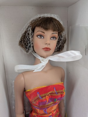 Robert Tonner Tyler Wentworth Collection Mosaic Modern Sydney TW2405  Fashion