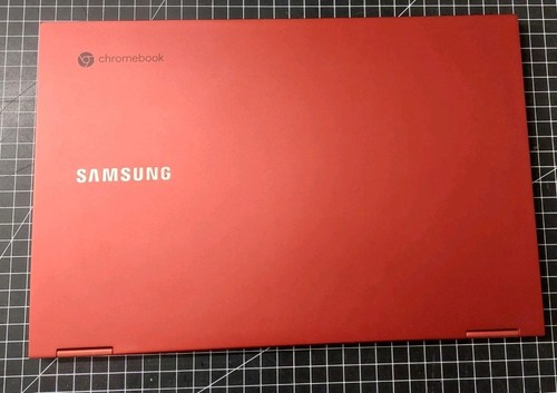 Chromebook Samsung Galaxy 930QCA-K01 - 4K - i5 10210u - 8gb RAM - M2 256gb - Foto 9 di 15