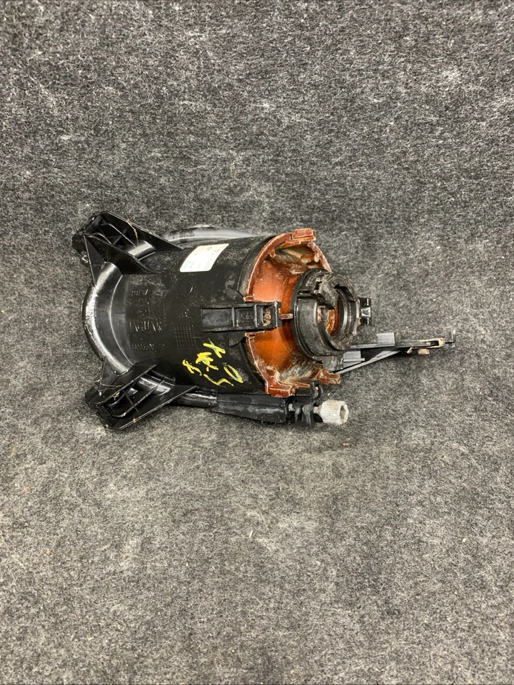 JAGUAR XKR XK8 XJR XJ8 FOG LIGHT RH OEM 2001-2006 PASSENGER JXK - Image 2 of 4