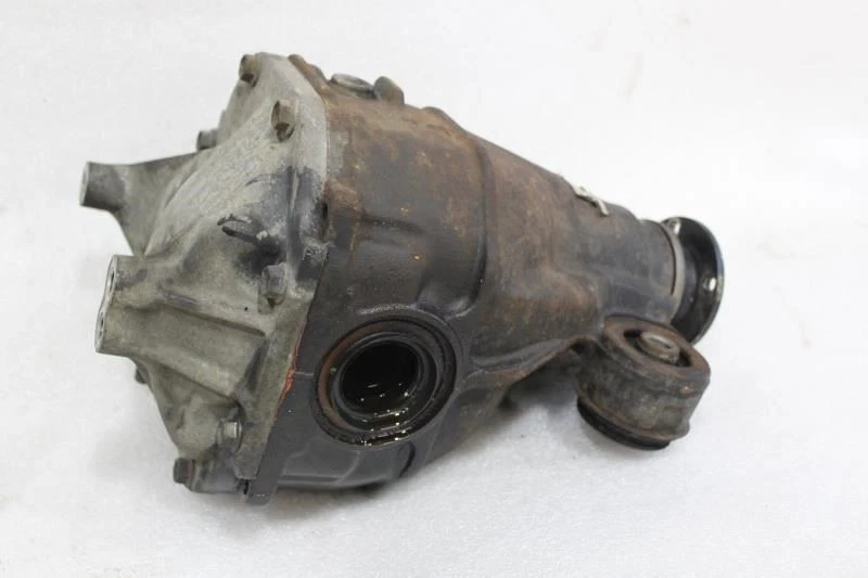 2005 LEXUS IS300 REAR DIFFERENTIAL CARRIER NON-LOCKING AUTOMATIC 41110-30863 Foto 2 de 4