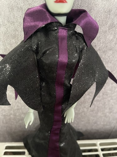 Disney Store Maleficent Sleeping Beauty Villian Doll Rare - Picture 3 of 5