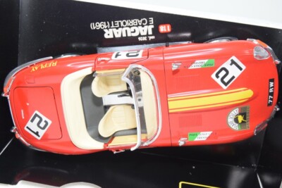 Bburago Jaguar E Cabriolet 1961 Vert Métal 1/18 – Collection Boîte Italie
