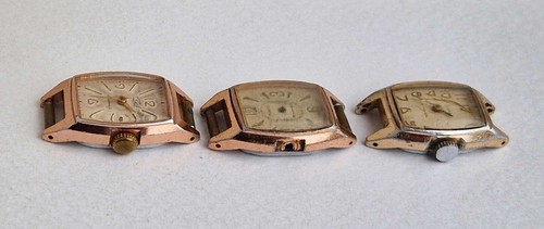 Lot 3 pcs Zaria Vintage Women watches FOR SPARES / REPAIR USSR aluminum case - Picture 3 of 9