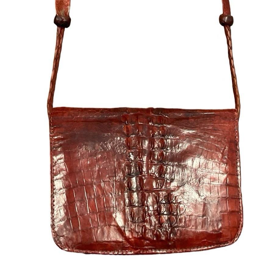 VTG 60S 70S MOD RED CROCODILE TEXTURE LEATHER ACCORDION