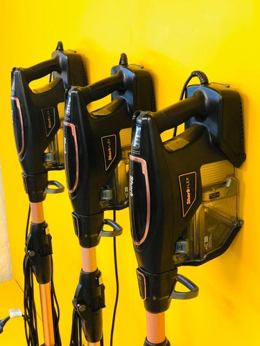 SHARK HV390UK DUOCLEAN - GOLD - CORDED STICK PET VACUUM CLEANER ✔ FLEXOLOGY ✔ - Picture 4 of 12