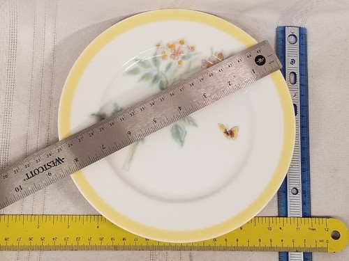 3 Williams Sonoma "FLOWERING HERBS" Pattern Yellow Rimmed Salad Plates - Picture 5 of 6