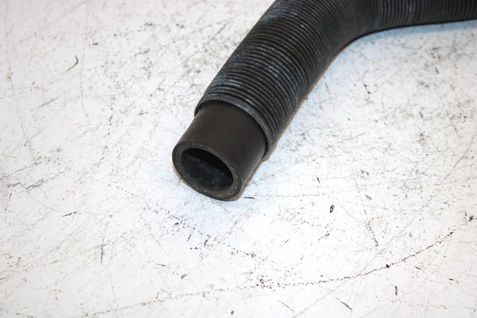 99 Yamaha Vmax 700 Sx Oem Coolant Pipe W/Spring 8CH-12482-00-00 SY82 - Image 4 of 4