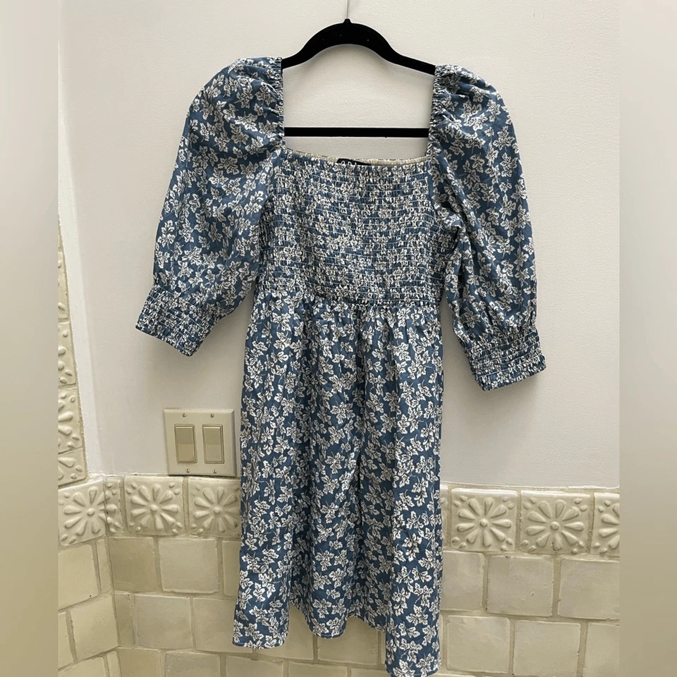 o.p.t. Vestido Azul Floral Pastoral Calado Talla S $140 Agotado Foto 4 de 4