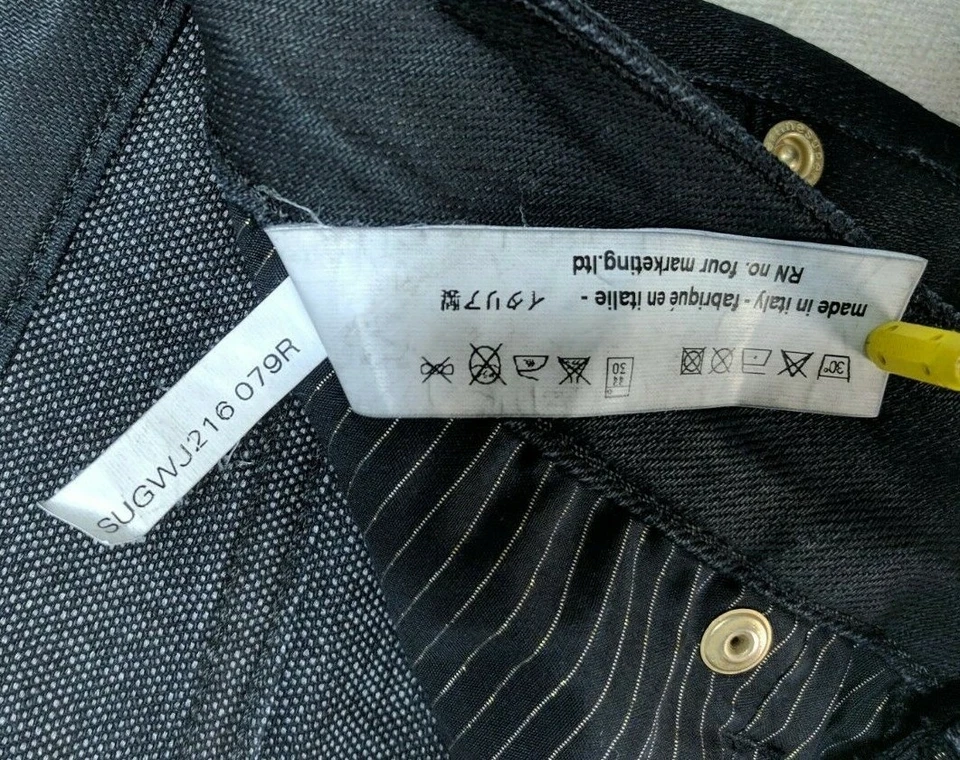 Jeans italianos auténticos de alta costura SUPERFINOS negros acampanados talla 26 impecables Foto 4 de 4